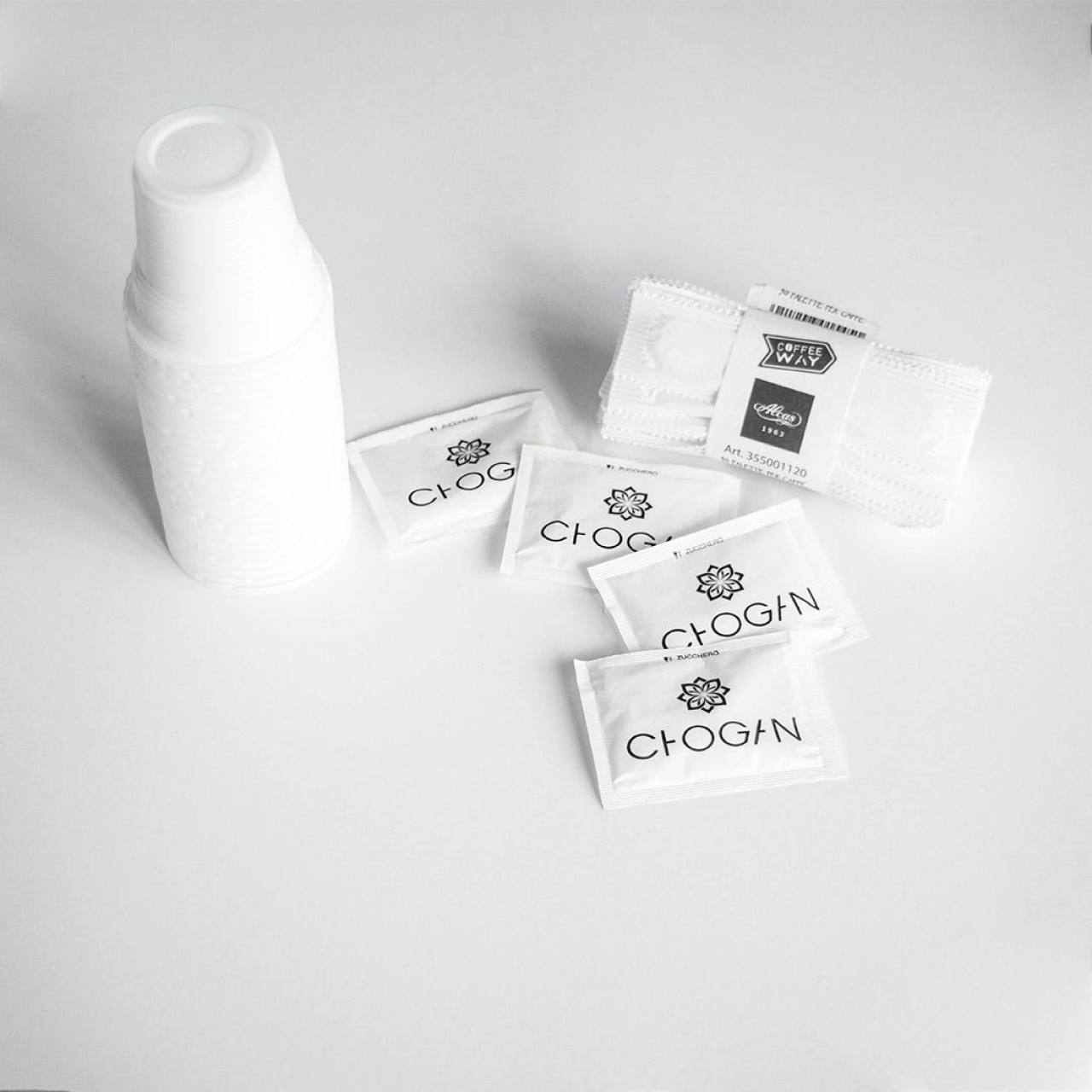 KIT PER CAFFÈ (ZUCCHERO, PALETTE, BICCHIERI) 100 pz cad.