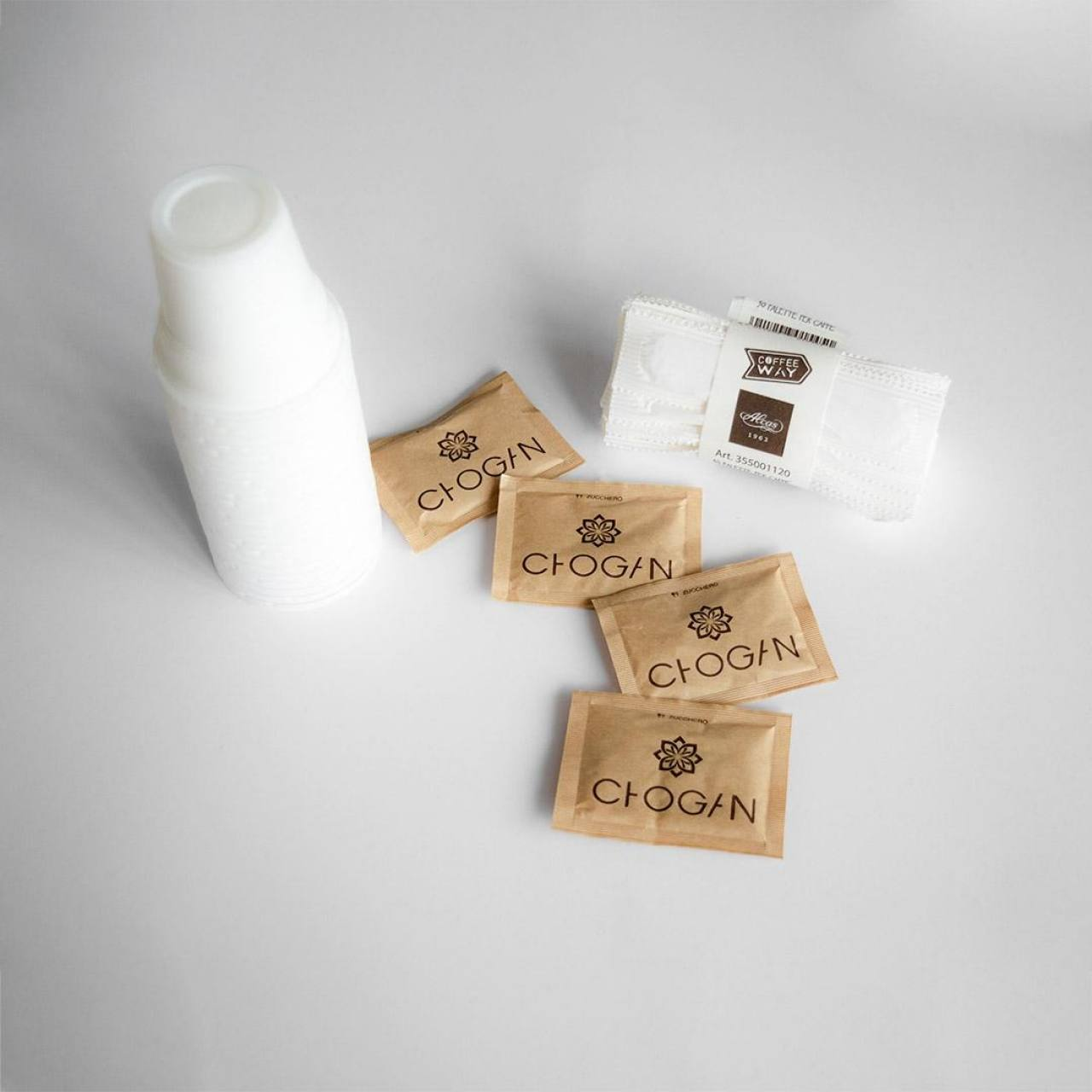 KIT PER CAFFÈ (ZUCCHERO DI CANNA, PALETTE, BICCHIERI) 100 pz cad.